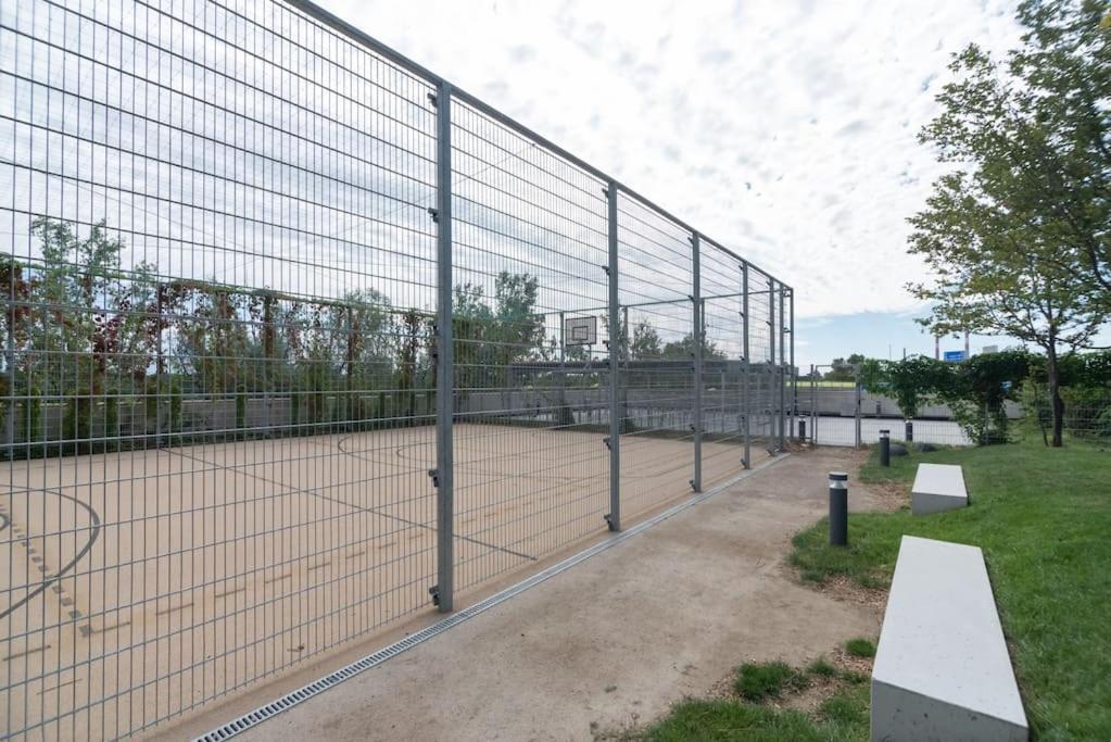 Hoch Hinaus, Neu Und Stilvoll Mit Pool Am Dach Apartamento Viena Exterior foto