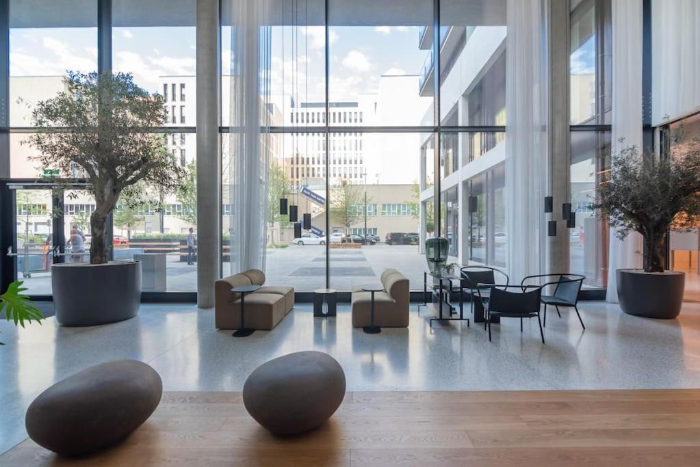 Hoch Hinaus, Neu Und Stilvoll Mit Pool Am Dach Apartamento Viena Exterior foto