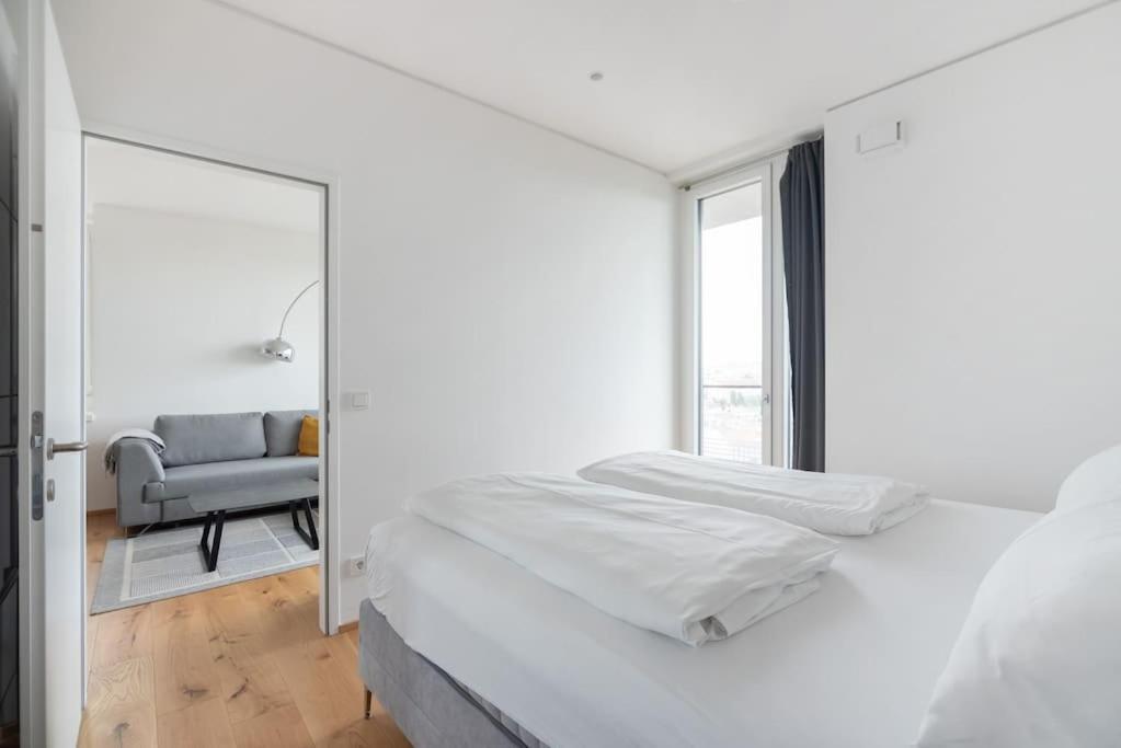 Hoch Hinaus, Neu Und Stilvoll Mit Pool Am Dach Apartamento Viena Exterior foto