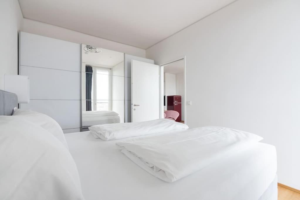 Hoch Hinaus, Neu Und Stilvoll Mit Pool Am Dach Apartamento Viena Exterior foto