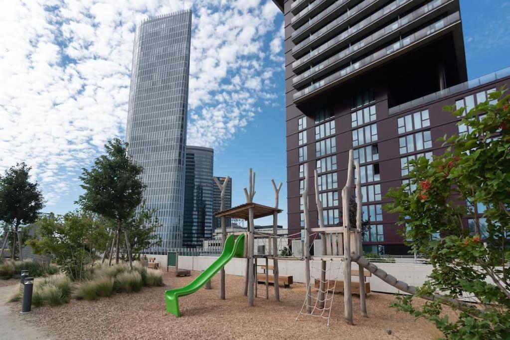 Hoch Hinaus, Neu Und Stilvoll Mit Pool Am Dach Apartamento Viena Exterior foto