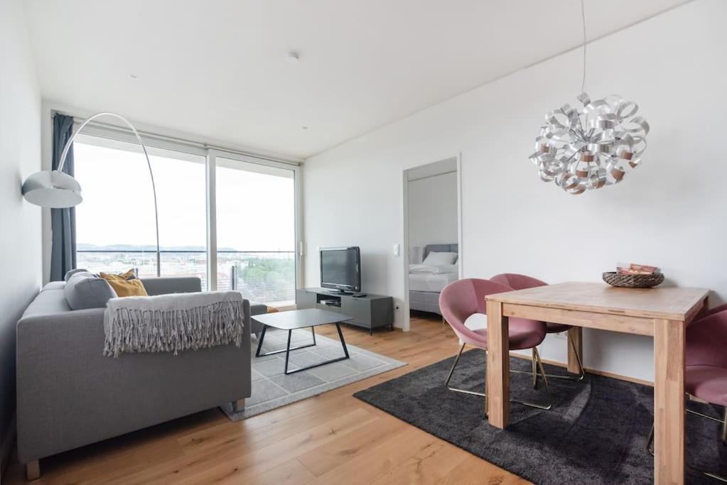 Hoch Hinaus, Neu Und Stilvoll Mit Pool Am Dach Apartamento Viena Exterior foto